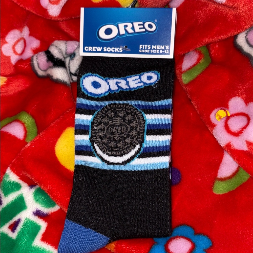 Oreo Nabisco Men’s Crew Socks women’s socks Red - size 7-12 NEW QUICK SHIP